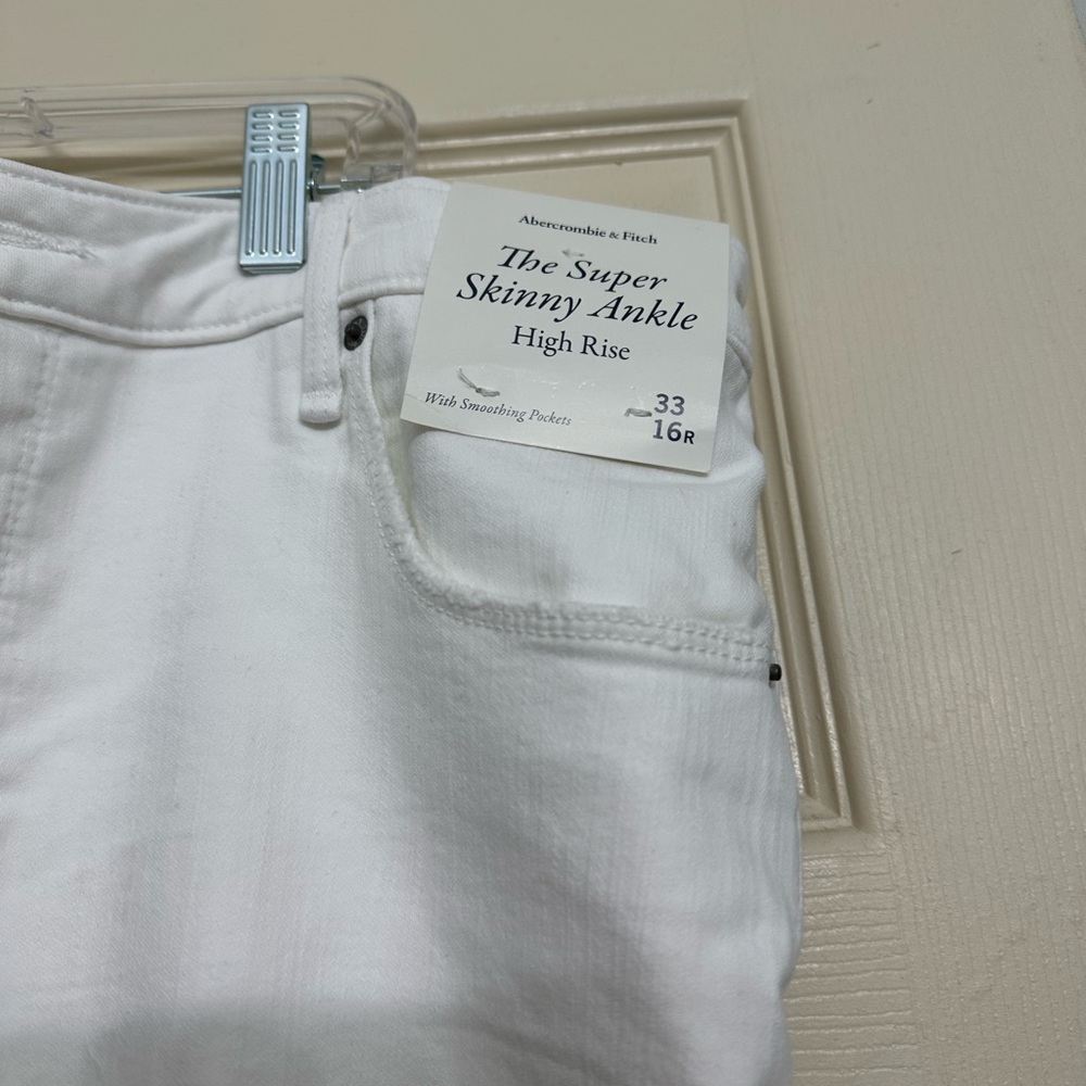 Abercrombie and Fitch Distressed The Super Skinny Ankle High Rise Jeans NWT - Picture 2 of 2